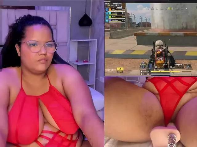 MhiaRey on BongaCams 