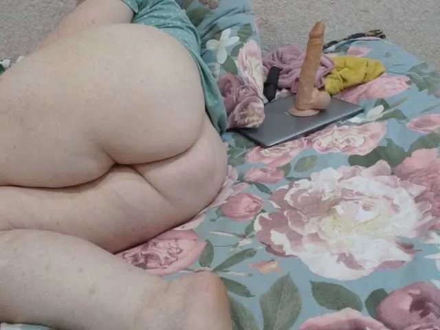 Freechat MILAax on BongaCams