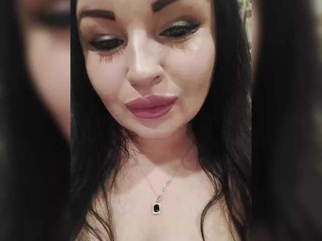 Freechat Monica- on BongaCams