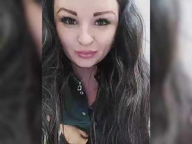 Freechat Monica- on BongaCams