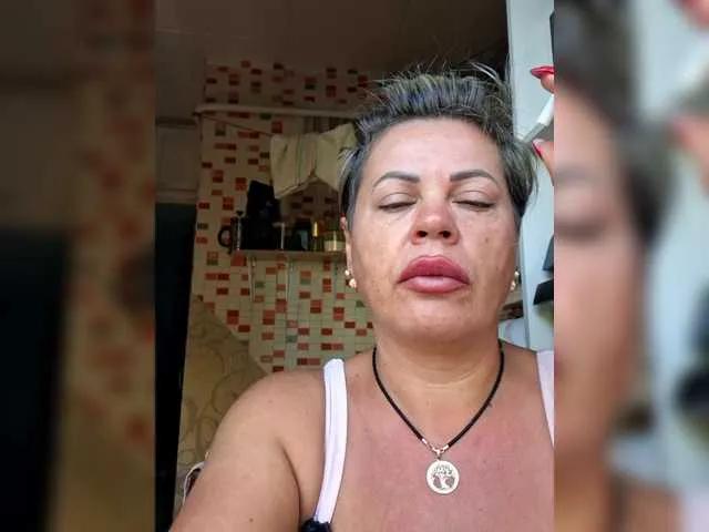 Freechat murr-kitty on BongaCams