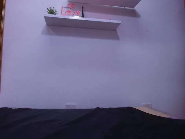 naia-blesed on BongaCams 