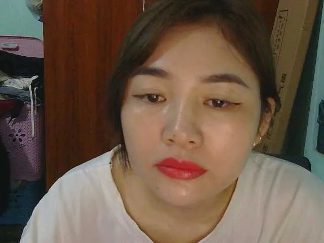 Freechat nana7777 on BongaCams