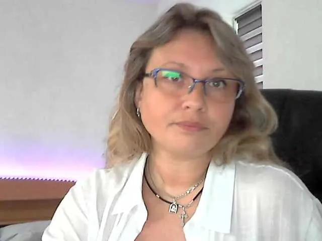 Freechat NERVOMOTINA on BongaCams