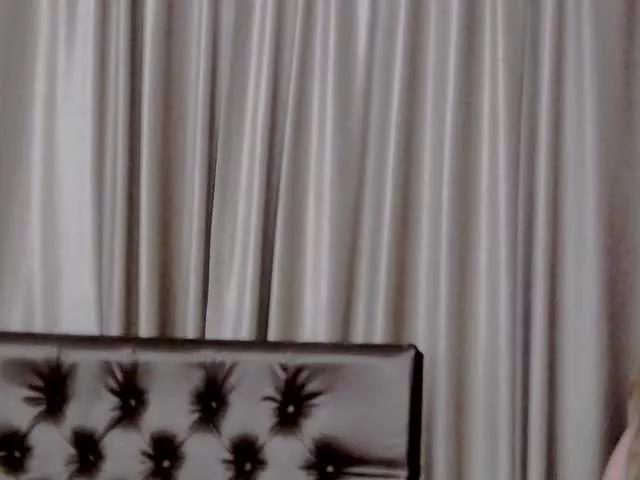 NyraWinn on BongaCams 