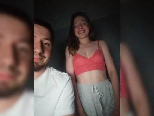 Freechat PeachPie on BongaCams