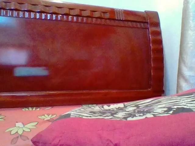 Freechat pornadrianna on BongaCams