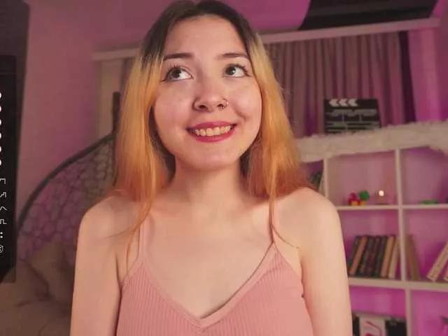 Pussy-Pikmi on BongaCams 