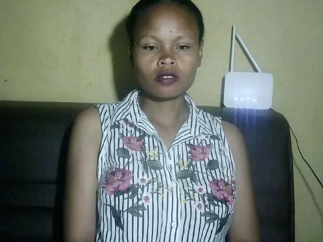 Pussy01lips on BongaCams 