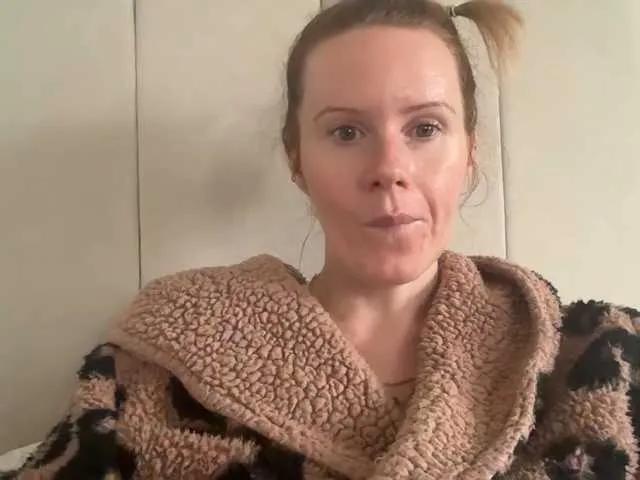 Freechat REDHEADROSIE on BongaCams