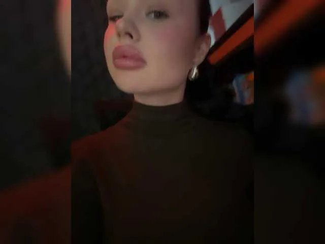 RedTobacco from BongaCams