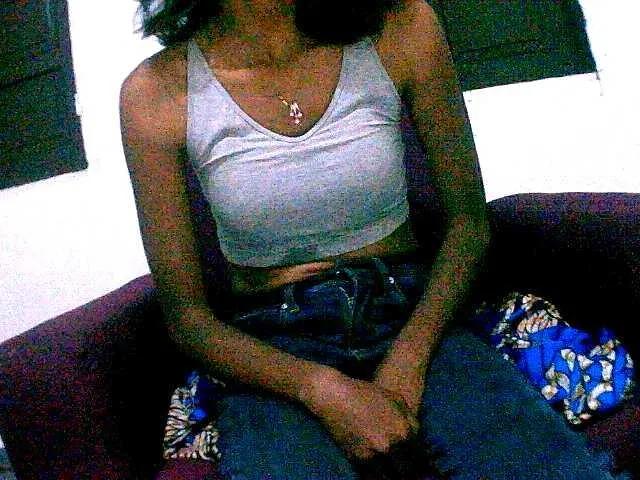 Freechat Reine2delice on BongaCams