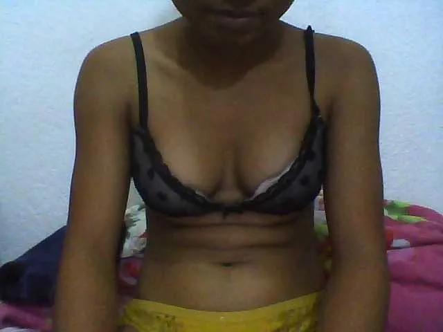 Freechat Reine2delice on BongaCams