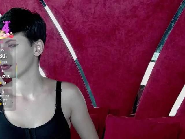 RoxxyRouge on BongaCams 