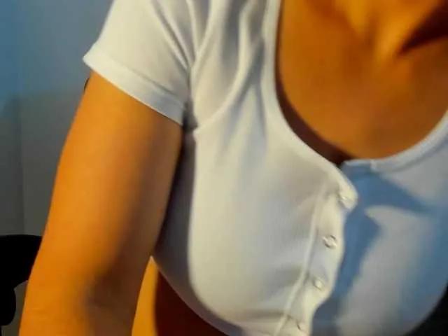 Freechat Samhotie on BongaCams