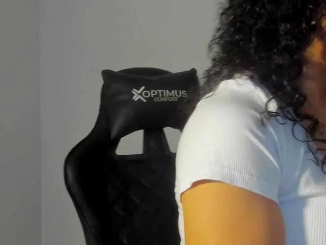 Freechat Samhotie on BongaCams