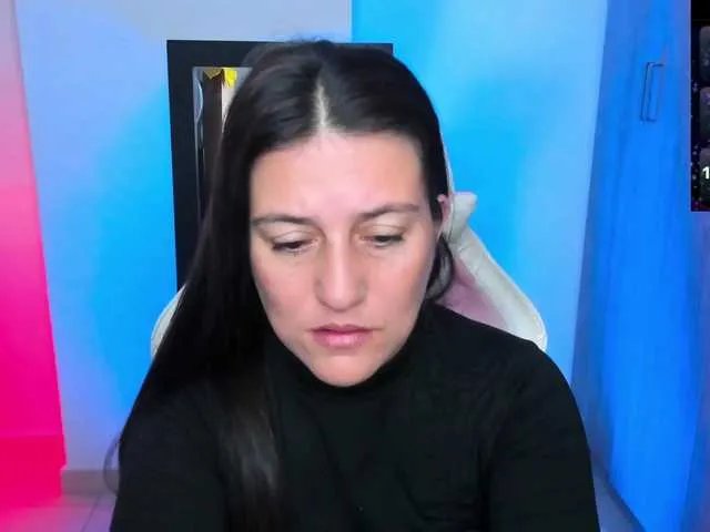 Freechat Saskyaajohnson on BongaCams