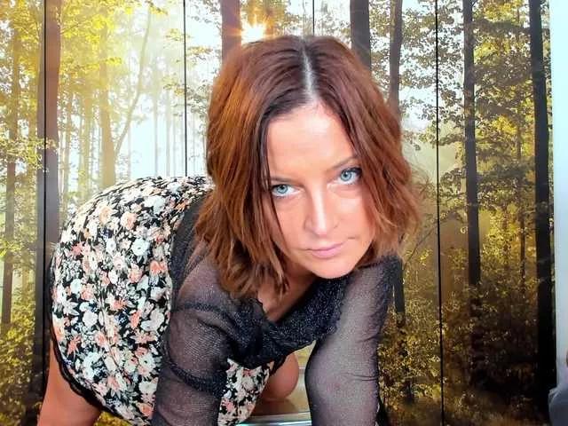 SatyneQueen on BongaCams 