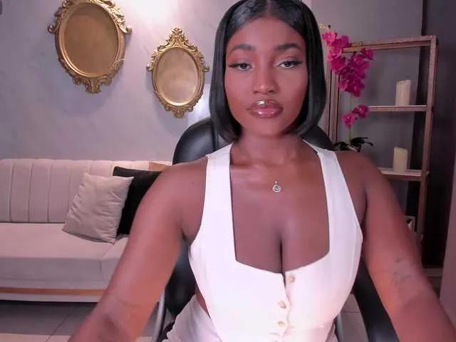 SavannahStorm from BongaCams