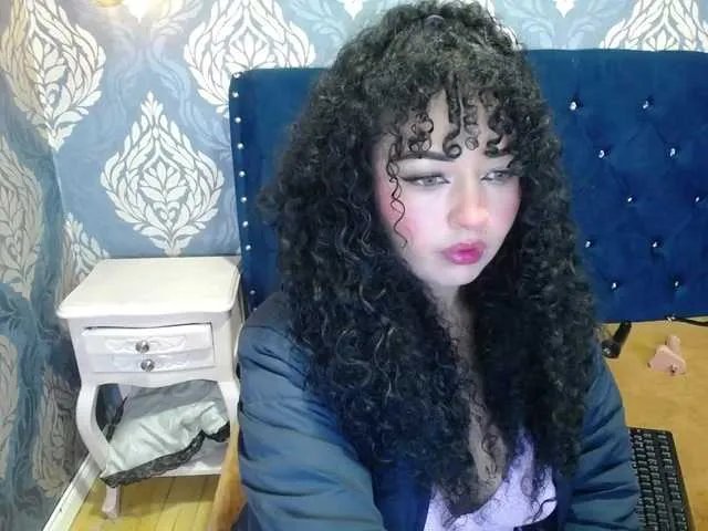 Freechat sofiacowperx on BongaCams