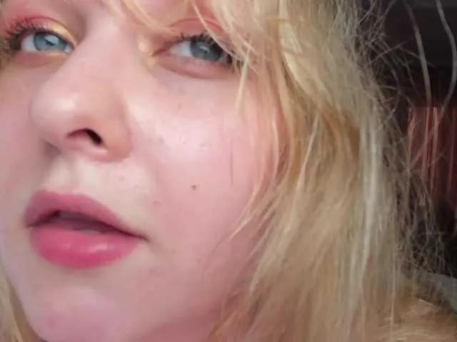 teeencute from BongaCams