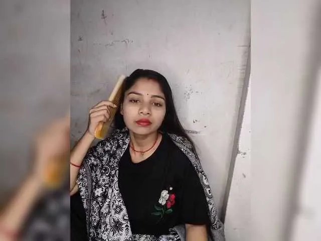 Tunnidelhi from BongaCams