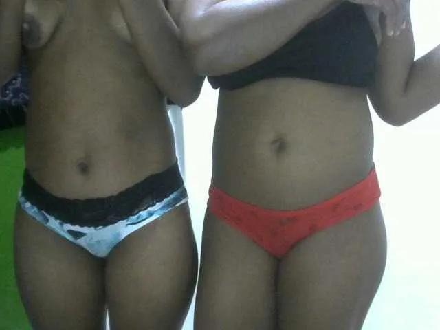 Freechat Twinsexgirl on BongaCams