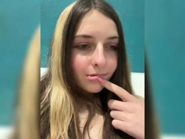 Join amazing camwhore VelvetMoon11 VelvetMoon11 from BongaCams