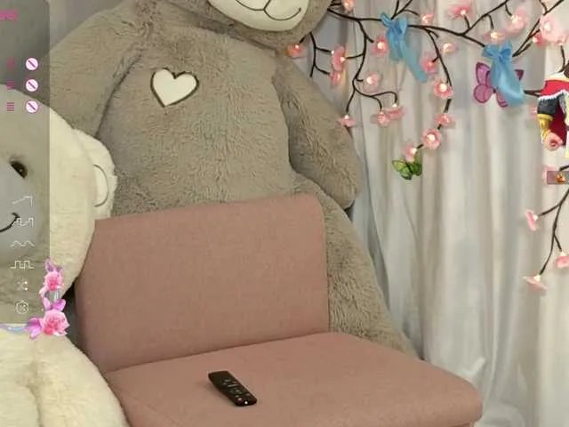 ViollaDream from BongaCams