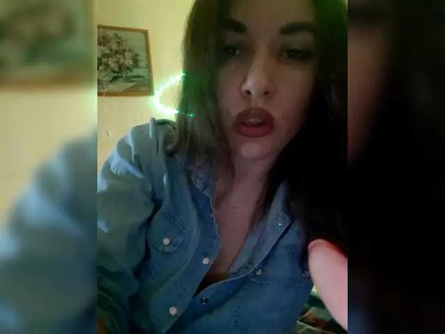 Freechat Vishenkakiss on BongaCams