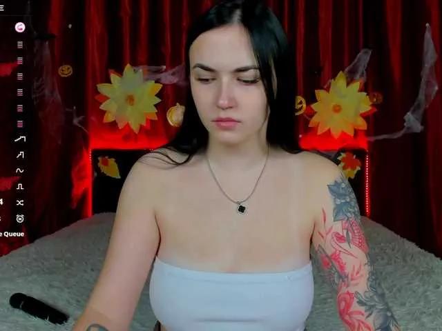 witch-lady18 from BongaCams