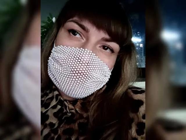 Masturbate to YankaKiss, she wants to masturbate for you YankaKiss from BongaCams