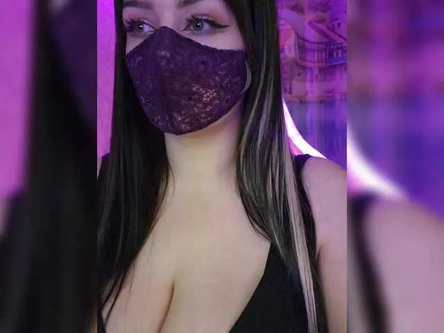 YennSI on BongaCams 