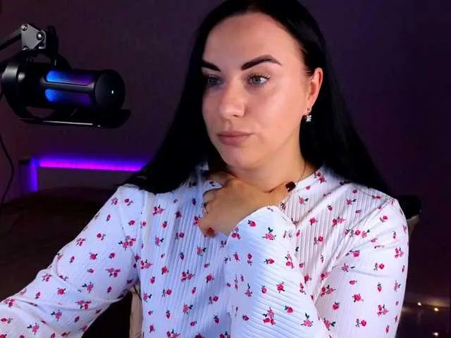 Freechat YURIEVNA13 on BongaCams