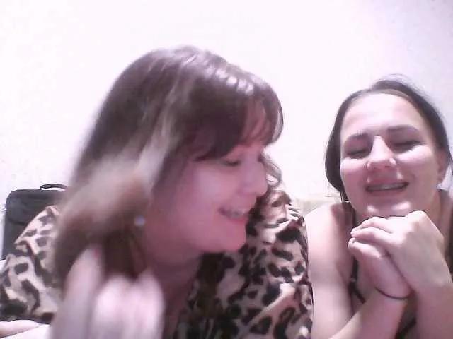 Freechat Yxoooeiy on BongaCams