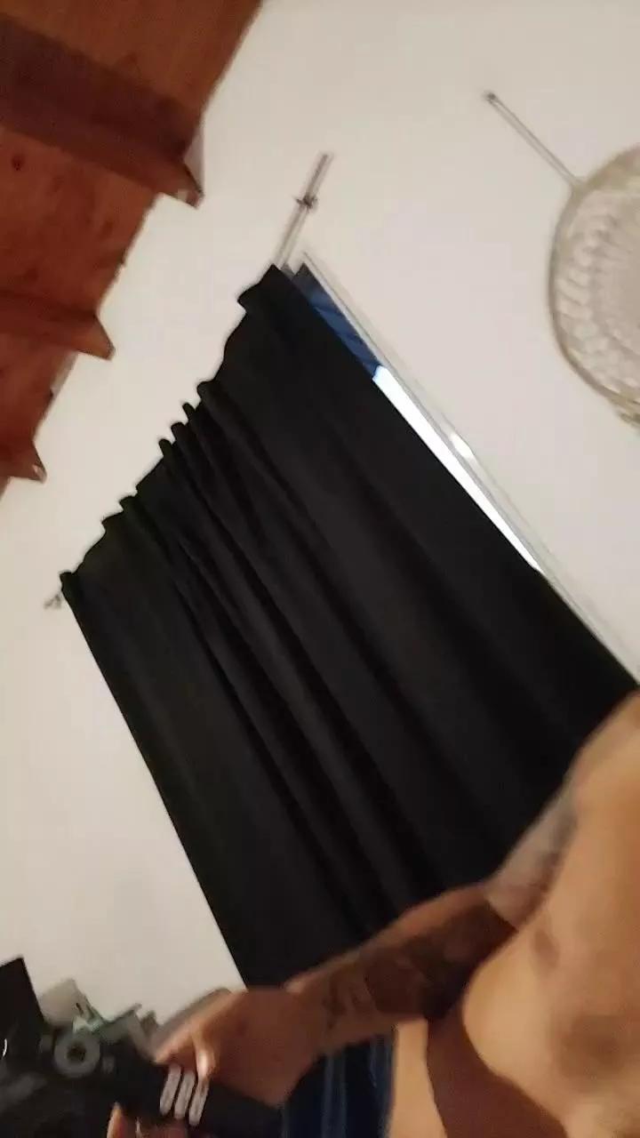 27431axel on Cam4 