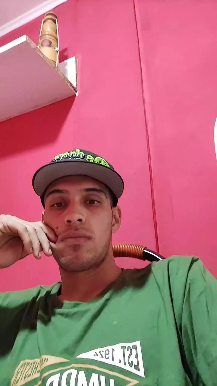 27431axel on Cam4 