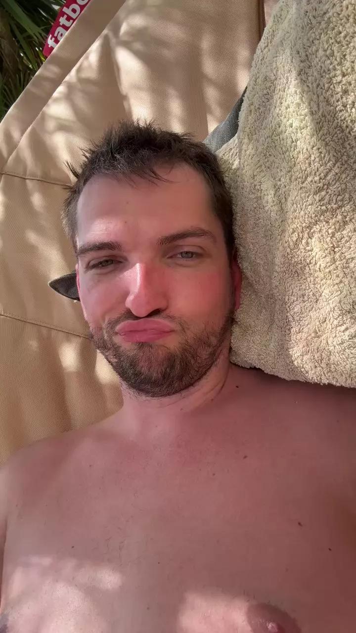 2b0yB0y on Cam4 