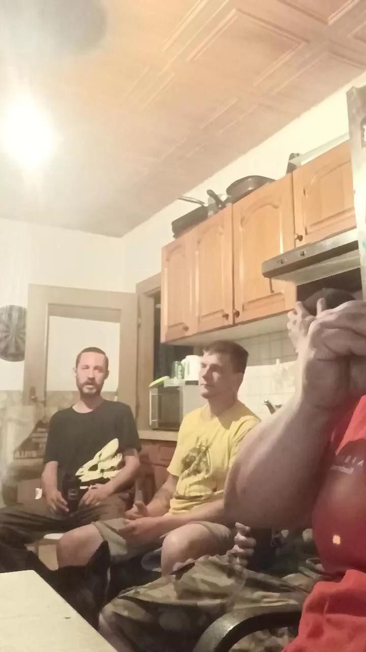 4wixxxen on Cam4 