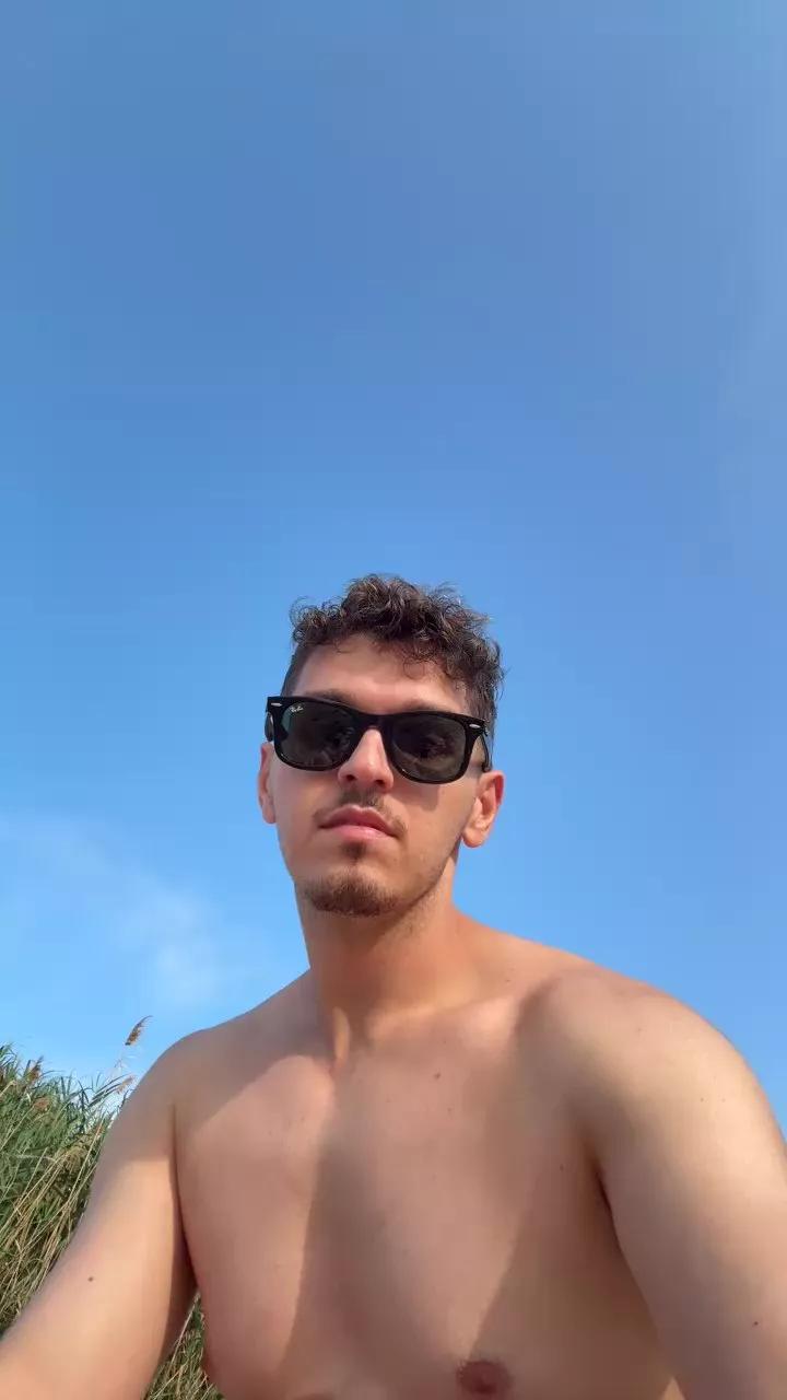 _PicGabri_ on Cam4 
