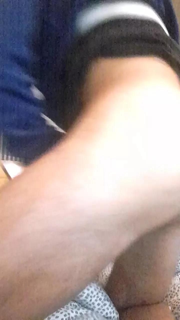 Akunapatata81 on Cam4 