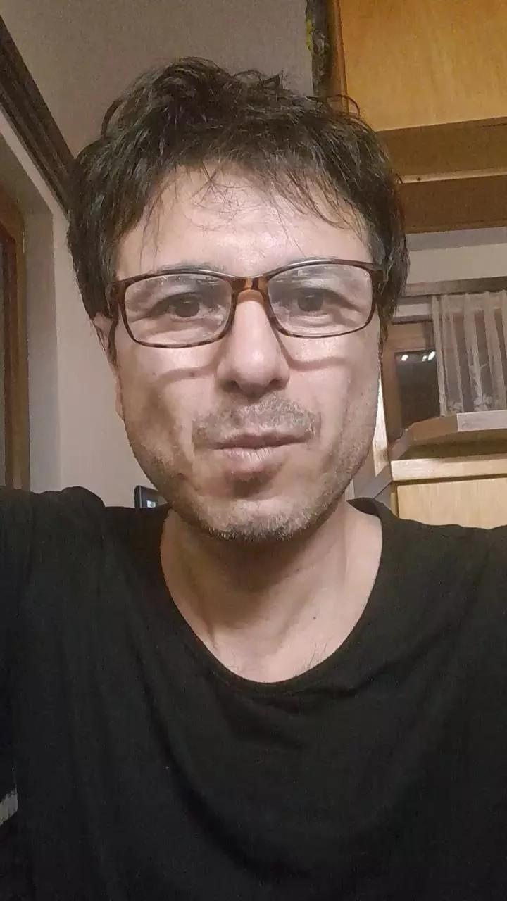 Akunapatata81 on Cam4 