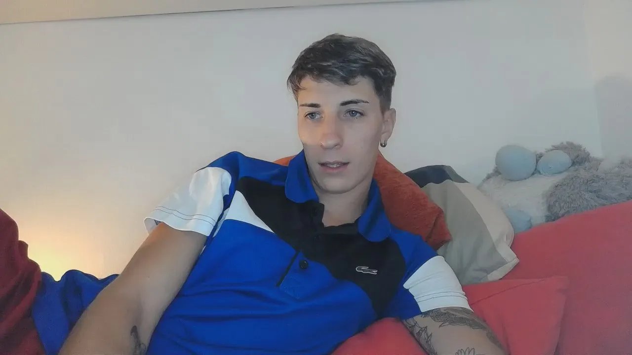 Offline alexbg2_sexy on Cam4