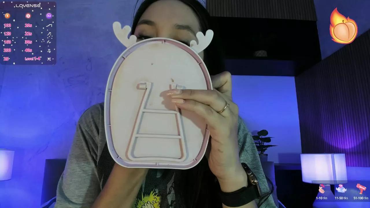 AlyssaJoness on Cam4 