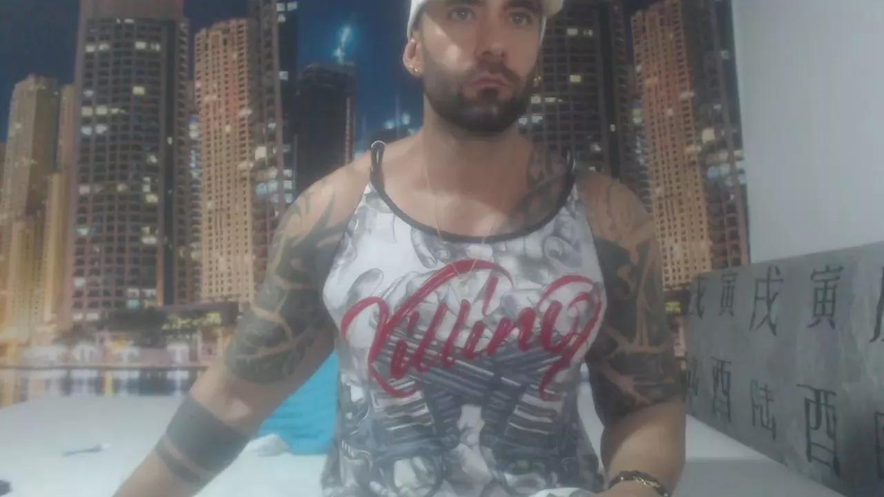 antua_ on Cam4 