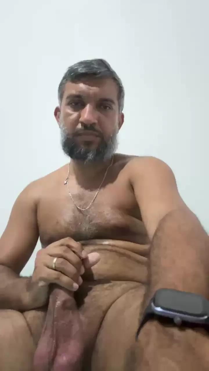 Barbudozscam on Cam4 