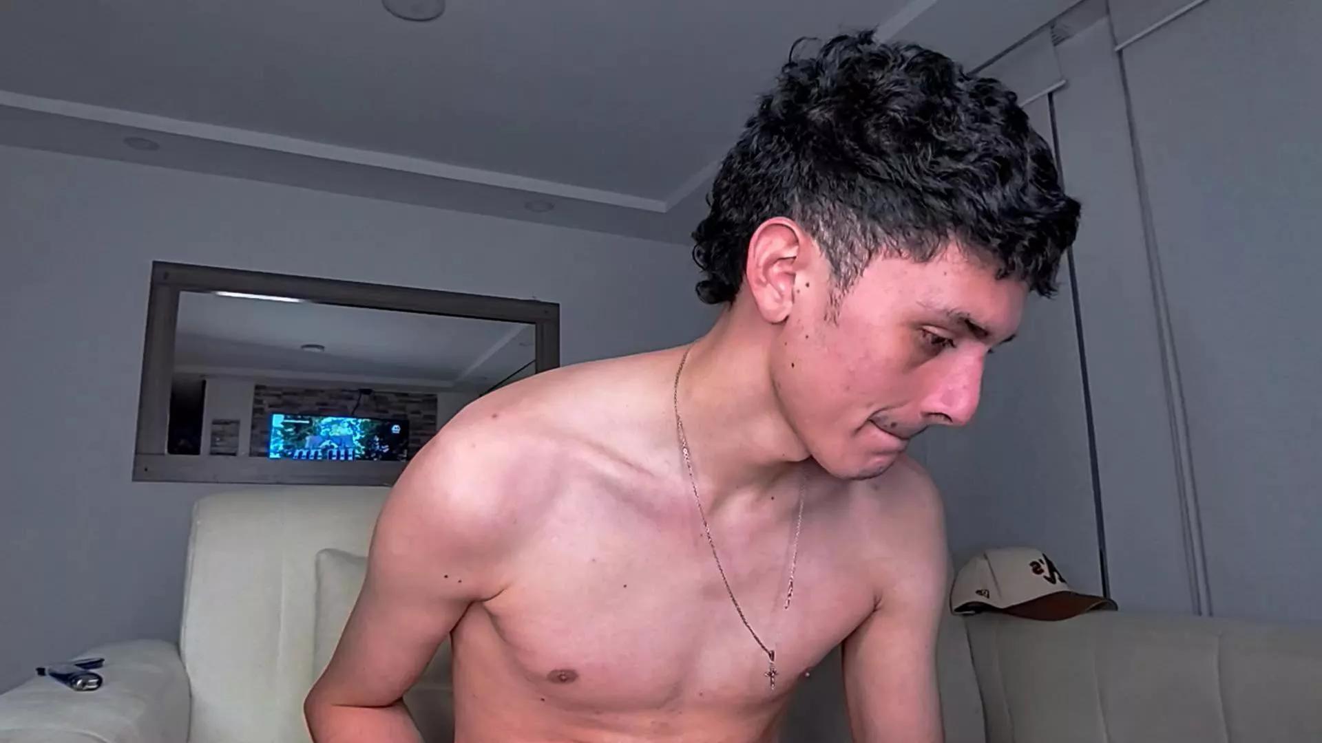 Bastiano_ on Cam4 
