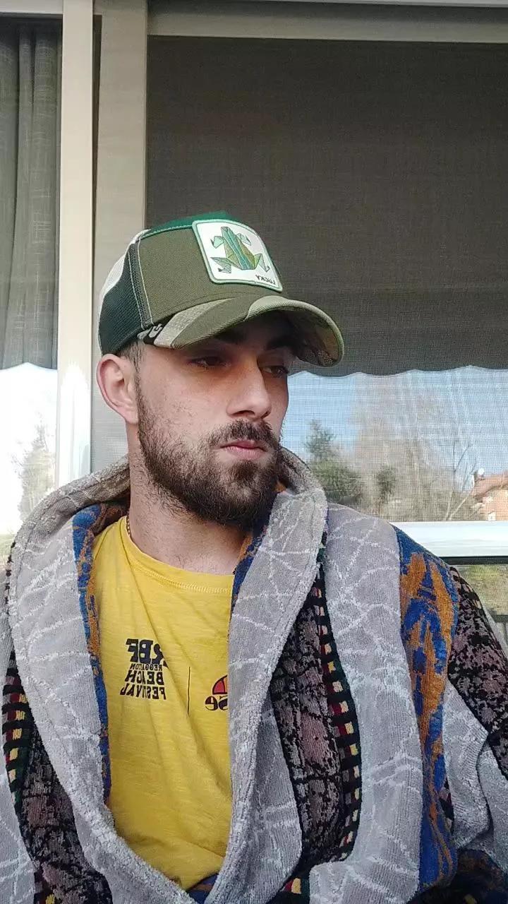 Bcn18Real on Cam4 