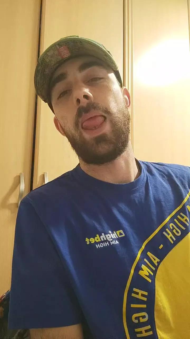 Bcn18Real on Cam4 