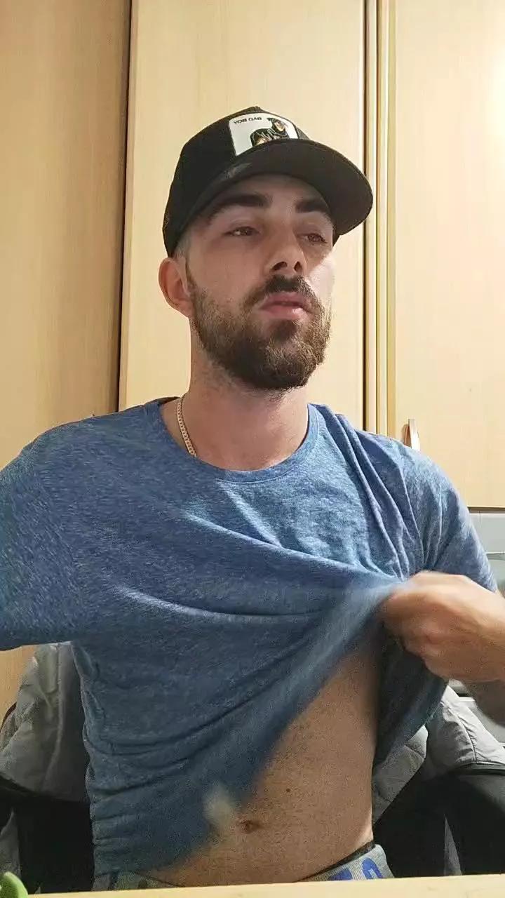 Bcn18Real on Cam4 